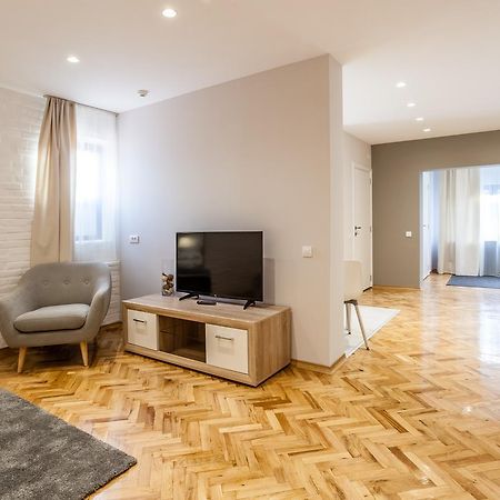 Apartmani studio Zrenjanin Esterno foto